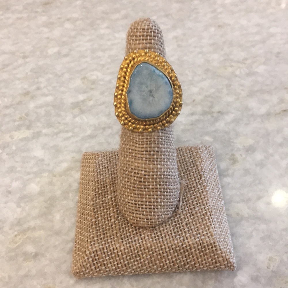 White and Blue Crystal Agate Ring